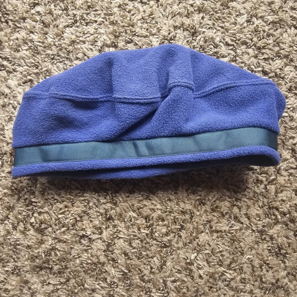 Patagonia blue lavander‎ green strap warm hat kids L